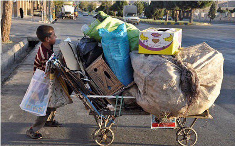 بهزیستی پیگیر حمایت از ادامه تحصیل کودکان کاراست